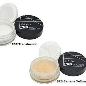 2 la girl face powders banana & Translucent new